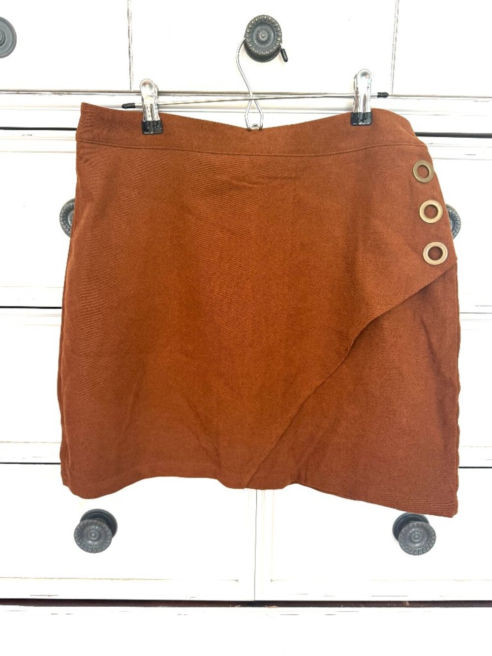 SHEIN Faux Suede Skirt w bronze gold rivet detail size Large